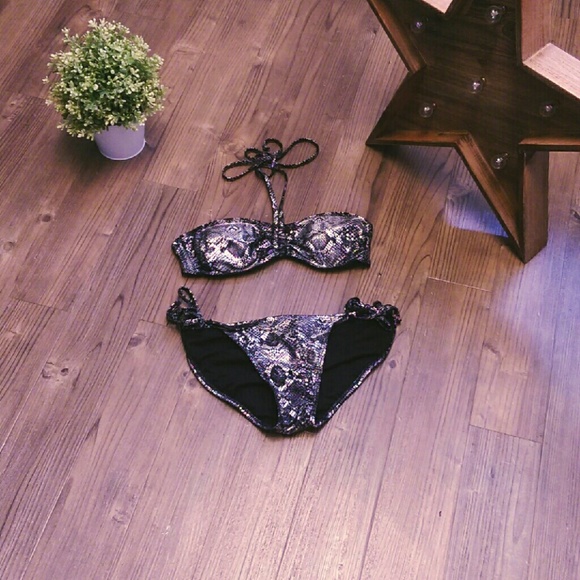 Quick sale!! 2-Piece Snakeskin Bikini Small