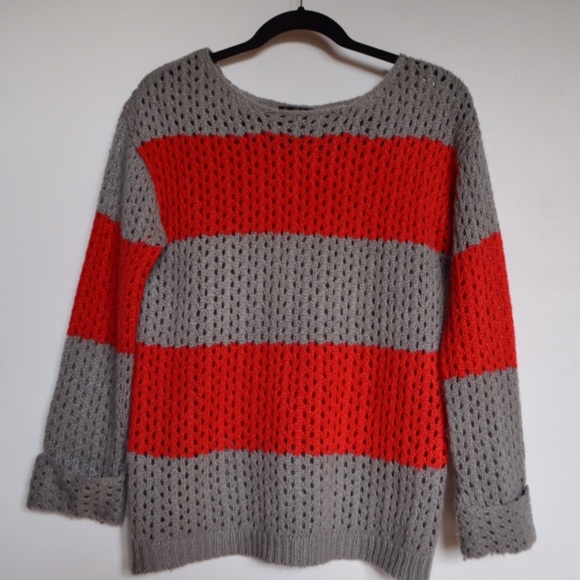 Stripped Sweater - Picture 1 of 3