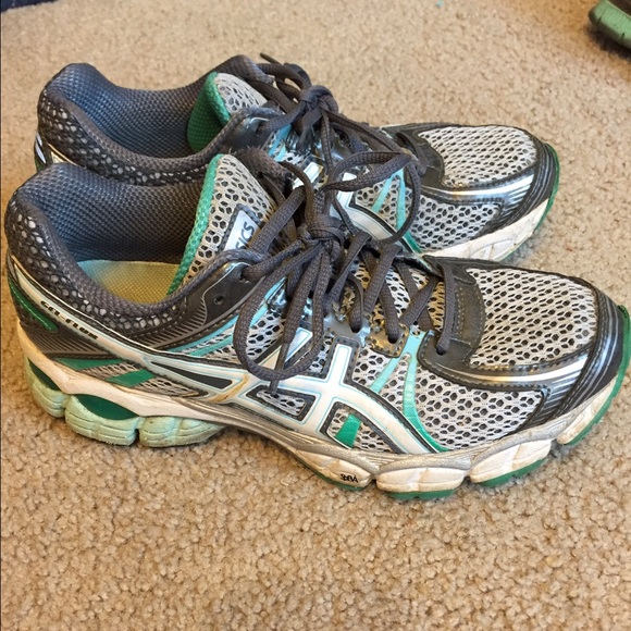 Assic Tennis Shoe