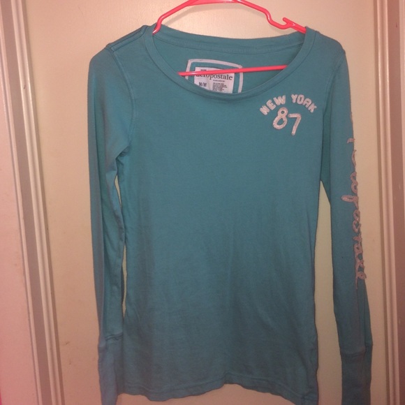 Long sleeve blue top