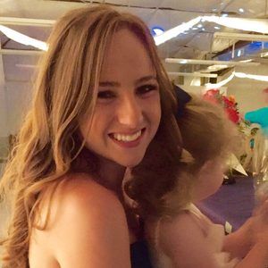 Meet your Posher, Stephanie