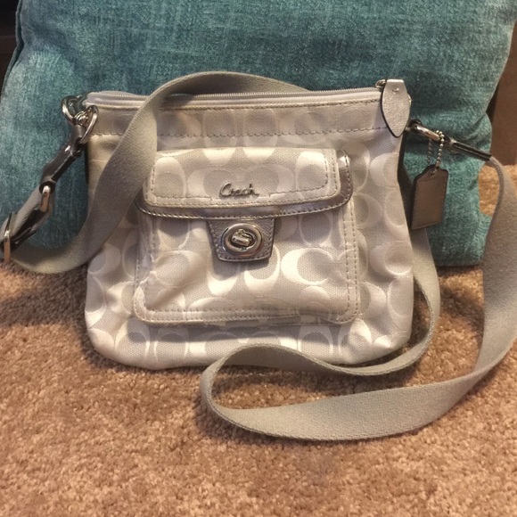 Coach Crossbody Satchel (Authentic)