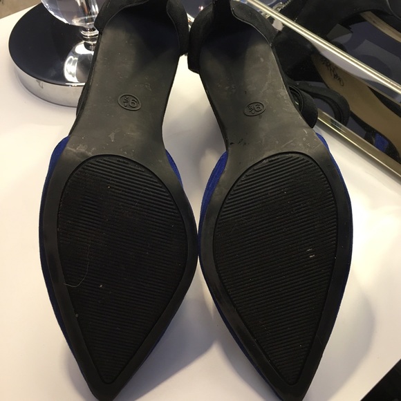 Royal blue and black suede heels - Picture 4 of 4