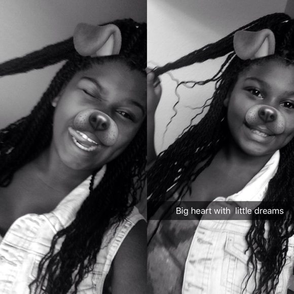 Meet your Posher, Khia