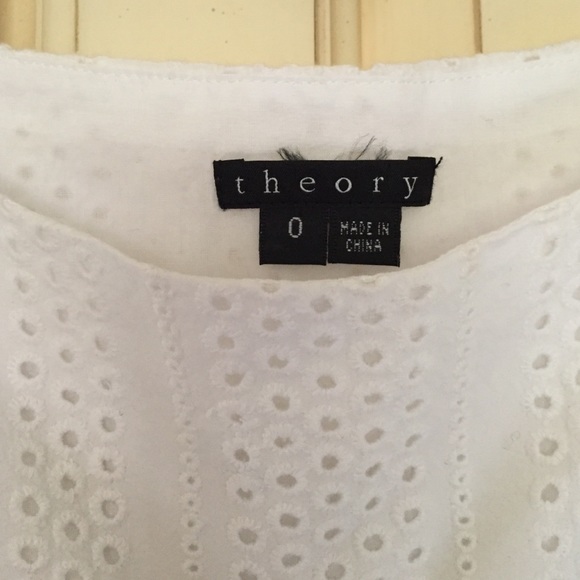 ❌SOLD❌🎉HOST PICK🎉 Beautiful THEORY White Dress - Picture 2 of 4