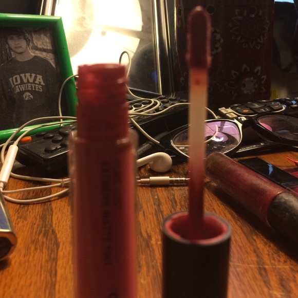 Cailyn extreme matte tint - Picture 2 of 3