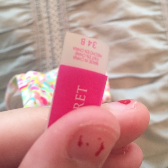 Victoria's Secret swim top - Picture 3 of 3