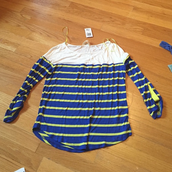 Brand new striped top - Picture 1 of 1