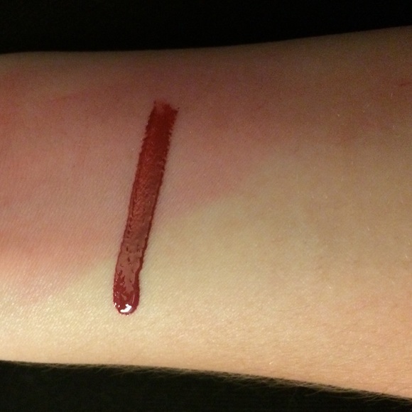 Hikari lip gloss - Picture 3 of 3