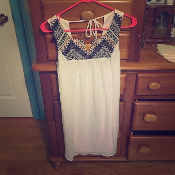 white shift dress - Picture 1 of 2