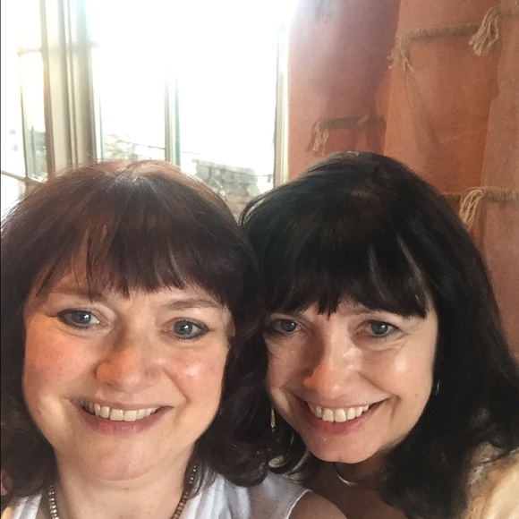 Meet your Posher, Lori - Picture 1 of 1