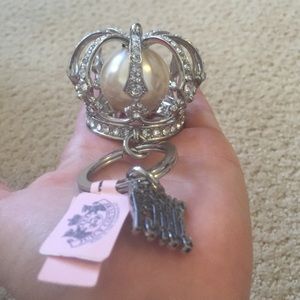 JUICY COUTURE keychain!