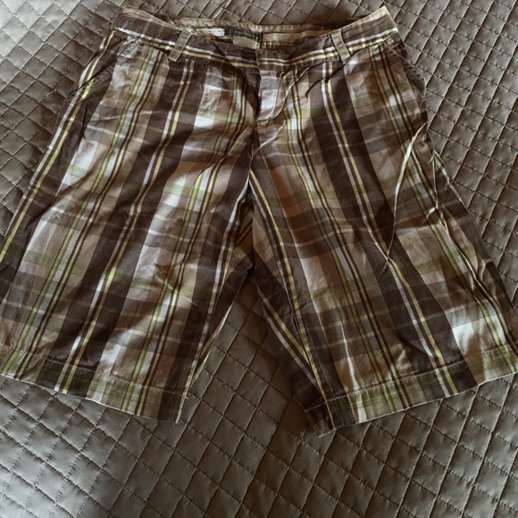 Tommy Bahama Plaid Women's Golf Shorts!