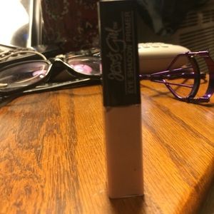Jessie's girl eyeshadow primer