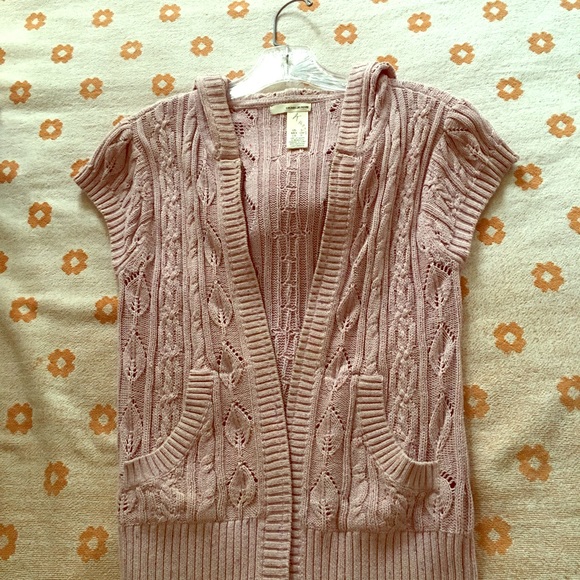 Dkny crotchet top . Size S. In good condition.