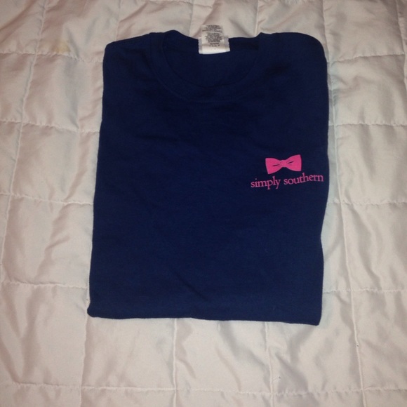 🔴SOLD🔴Simply southern shirt size small