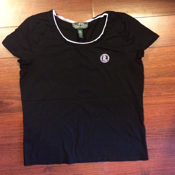 Ralph Lauren Tops - Ralph Lauren t-shirt. Nice 😍
