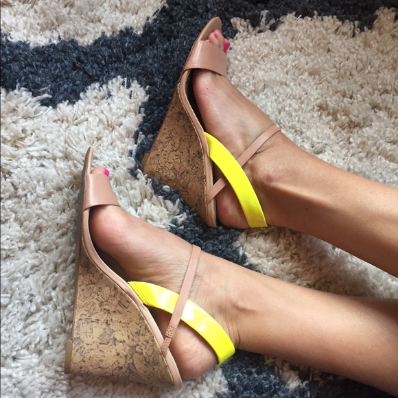 Loft wedges, nude and neon yellow, size 7.5