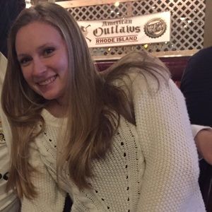 Meet your Posher, Emily