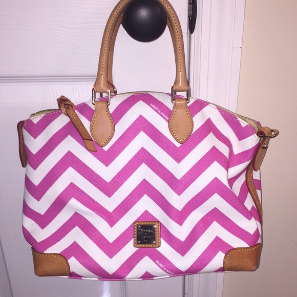 Dooney and Bourke Hand bag