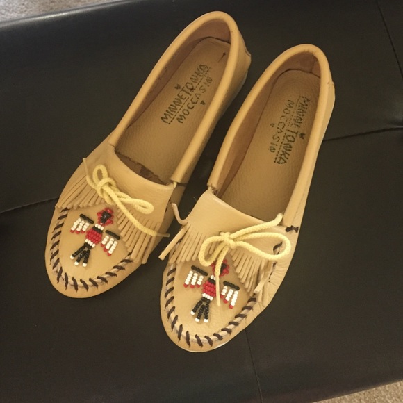 Minnetonka moccasins. Great condition! Size 9.
