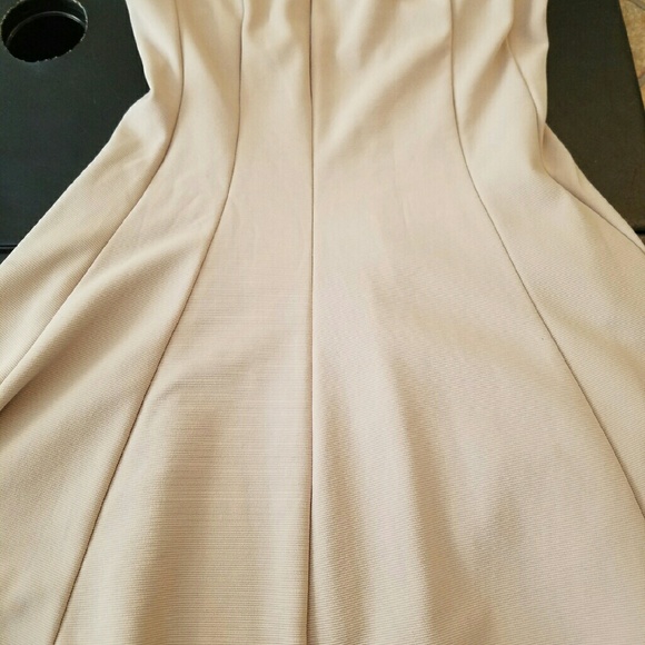 Mini dress - Picture 3 of 4