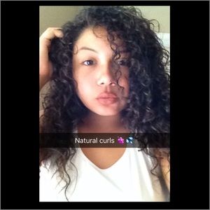 Meet your Posher, Leilani