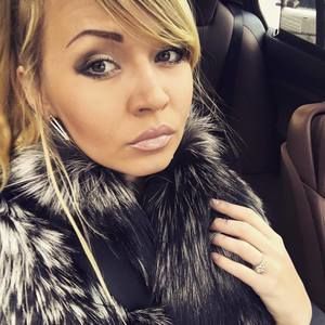 Meet your Posher, Alina