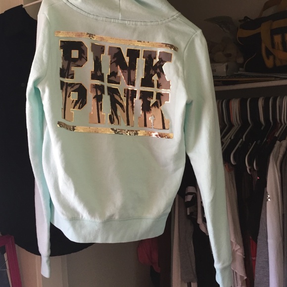 Just In Showing ๐๐ - Picture 3 of 4