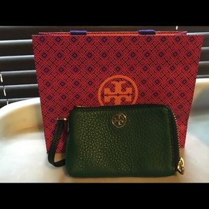 SOLD Tory green wristlet