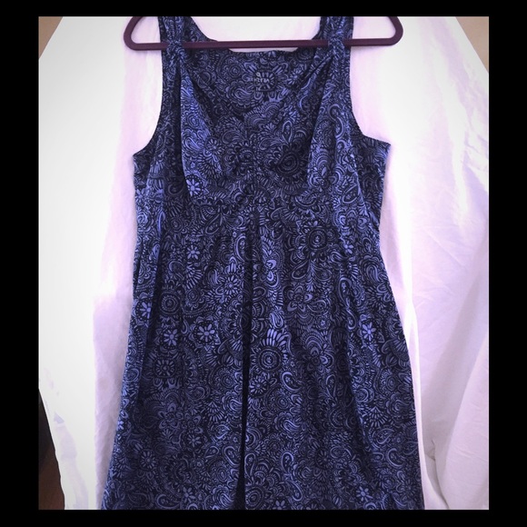 Athleta sleeveless midi navy paisley dry fit dress