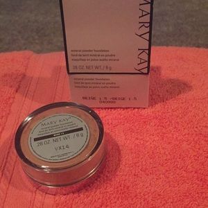 MARY KAY mineral powder foundation