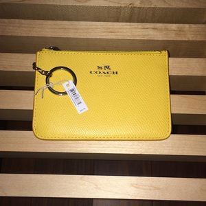 💛🍋COACH leather card holder w/ key ring