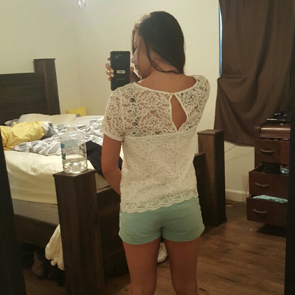 Lace shirt - Picture 2 of 2