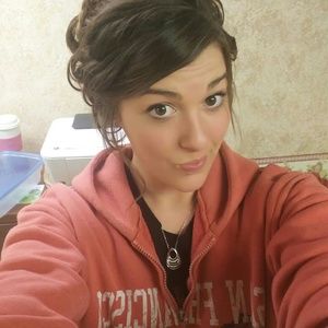 Meet your Posher, Emma