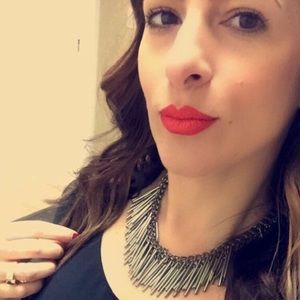 Meet your Posher, Gina