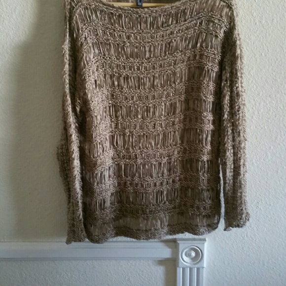 MANGO SWEATER 🎉$8 if bundled🎉