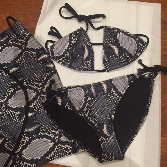 Triangl "Indy Polly Python" Bikini & Bag.