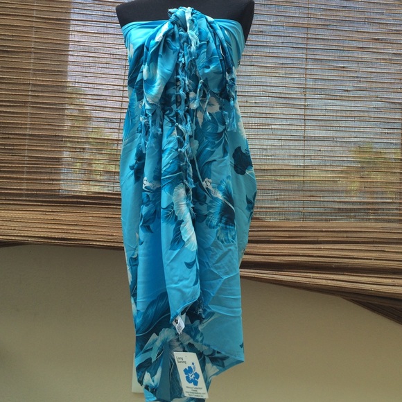 Blue Hibiscus Sarong🌺