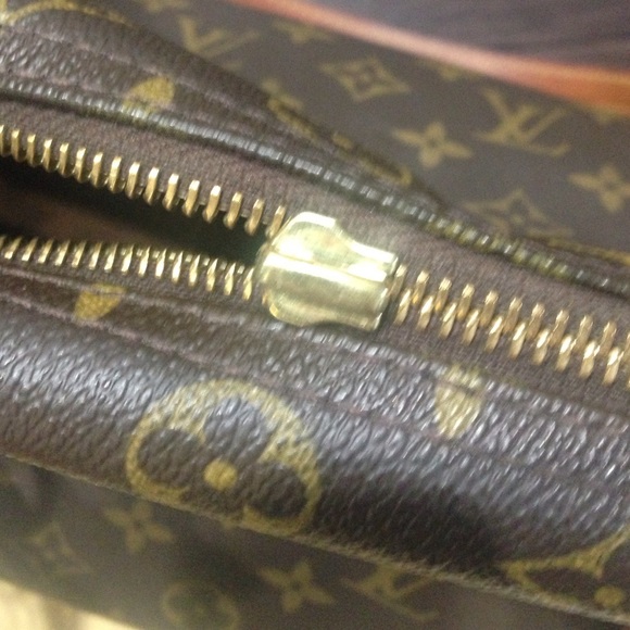 SOLD Authentic Louis Vuitton Montorgueil bag - Picture 4 of 4