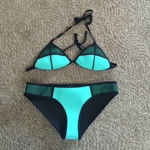 Lookalike triangle swim suit