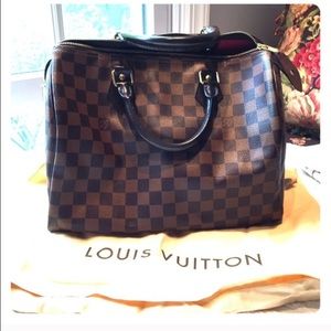 Authentic Louis Vuitton speedy 30 damier