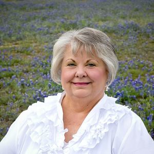 Meet your Posher, Faye