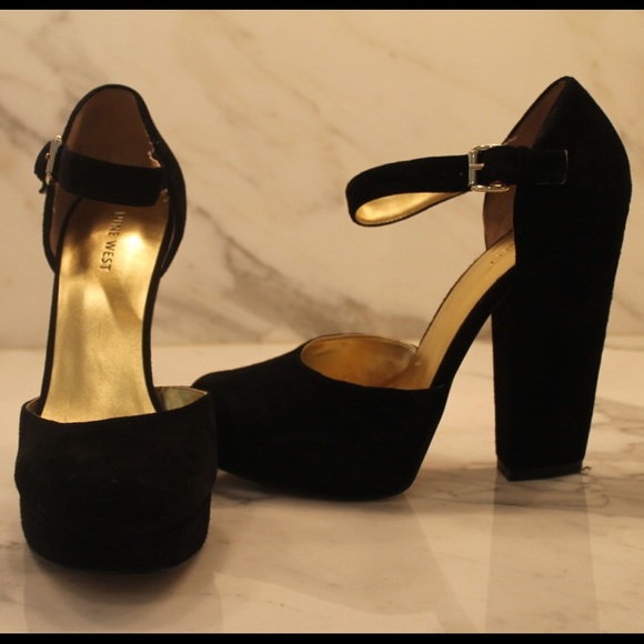 Black Suede Nine West Pumps