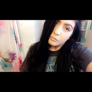 Meet your Posher, Briana