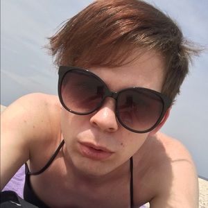 Meet your Posher, Charlie