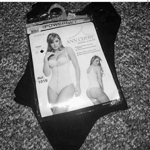 New Ann chery shaper! (medium fits size 4-8 imo)