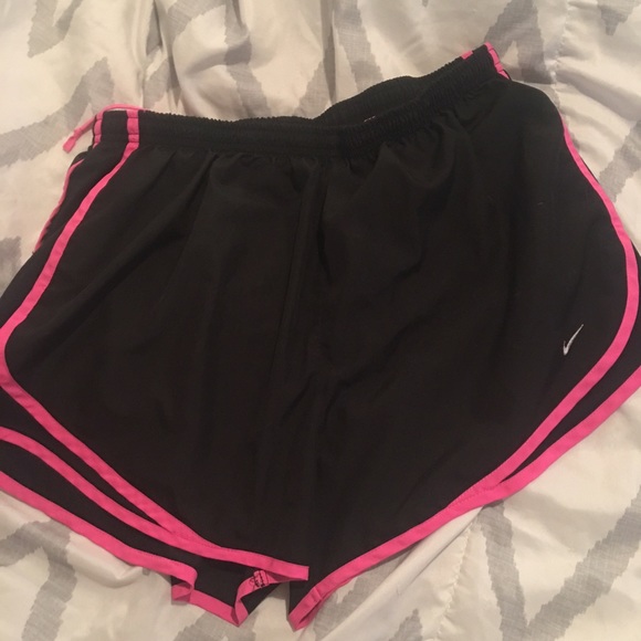 Nike running shorts, XL