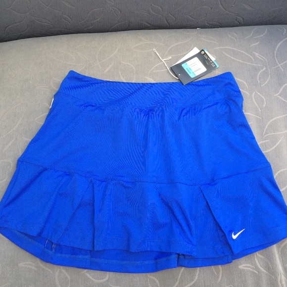 Royal Blue tennis skirt with shorts.👟