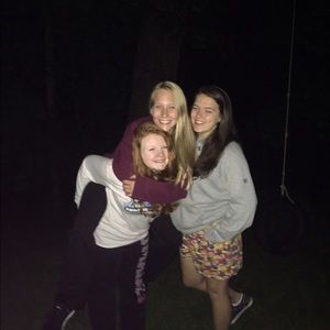 Meet your Posher, Emily